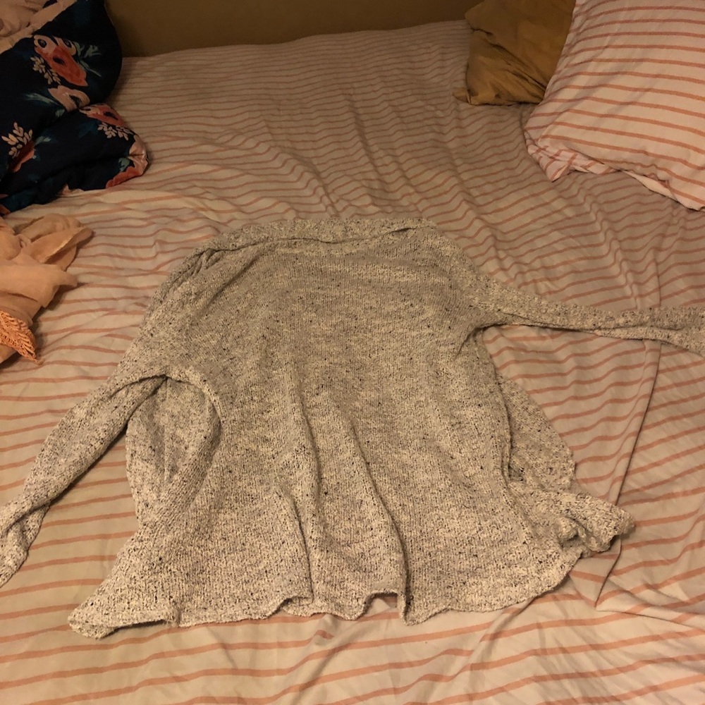 Cardigans - Picture 3 of 6